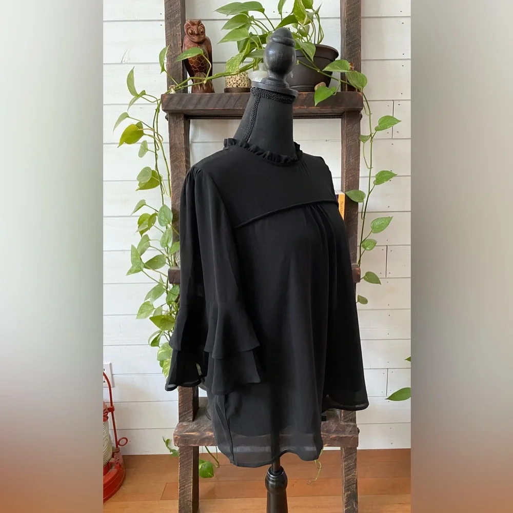 Monteau: Black Babydoll Blouse with Ruffle Collar - Picture 6 of 13